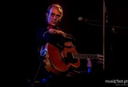 Peter Murphy na Aula Magna, em Lisboa, a 16 de maio de 2016, fotografados por Luís Flôres
