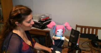 Daniela Azevedo dá voz à boneca Rosinha